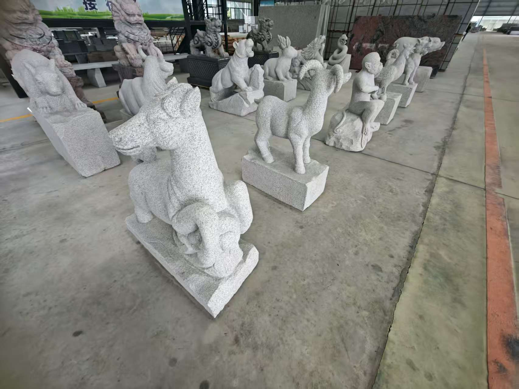 宜昌芝麻白雕刻 十二生肖 异形雕刻